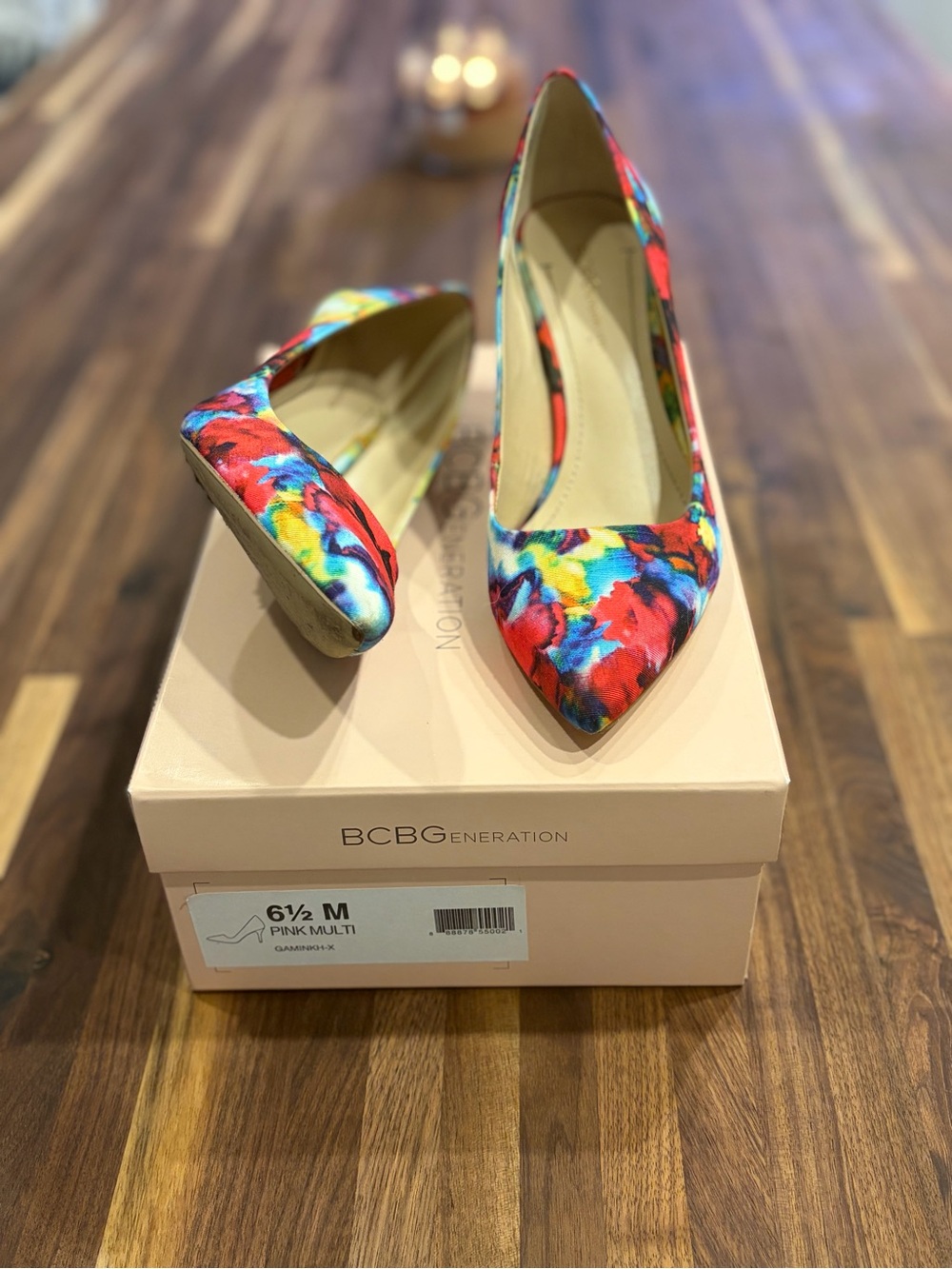 BCBGeneration Floral Multi Color Pointed-Toe Heels Size 6.5
